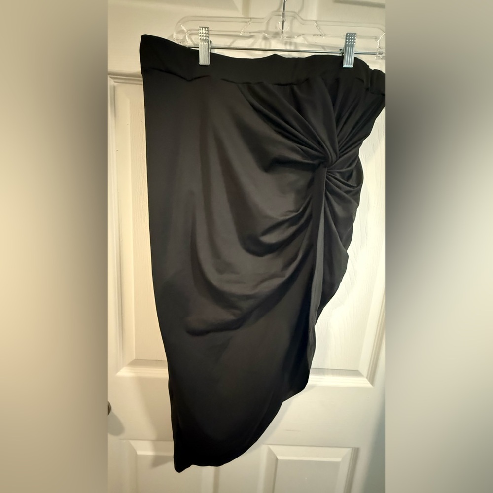 SHEIN Privé Plus Twist Side Asymmetrical Hem Skirt